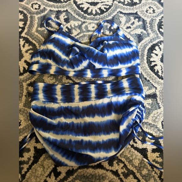 Athleta Blue and White Tie-Dye Bikini Set - Picture 1 of 6
